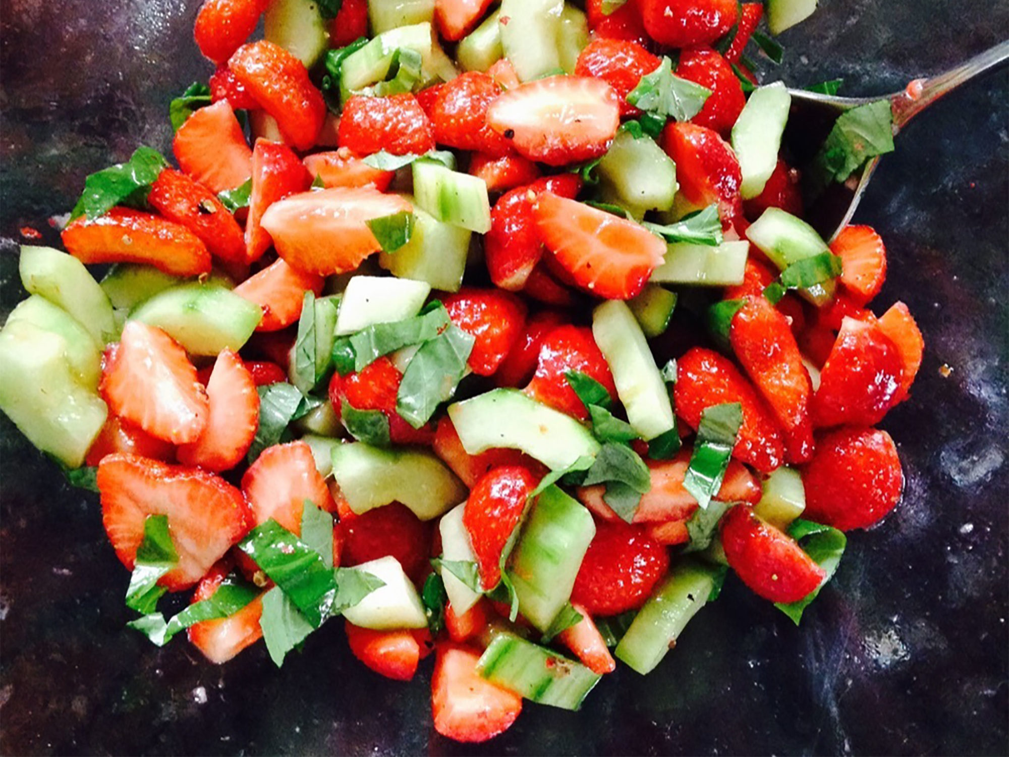 Strawberry Cucumber Salad - La Dona FruitLa Dona Fruit